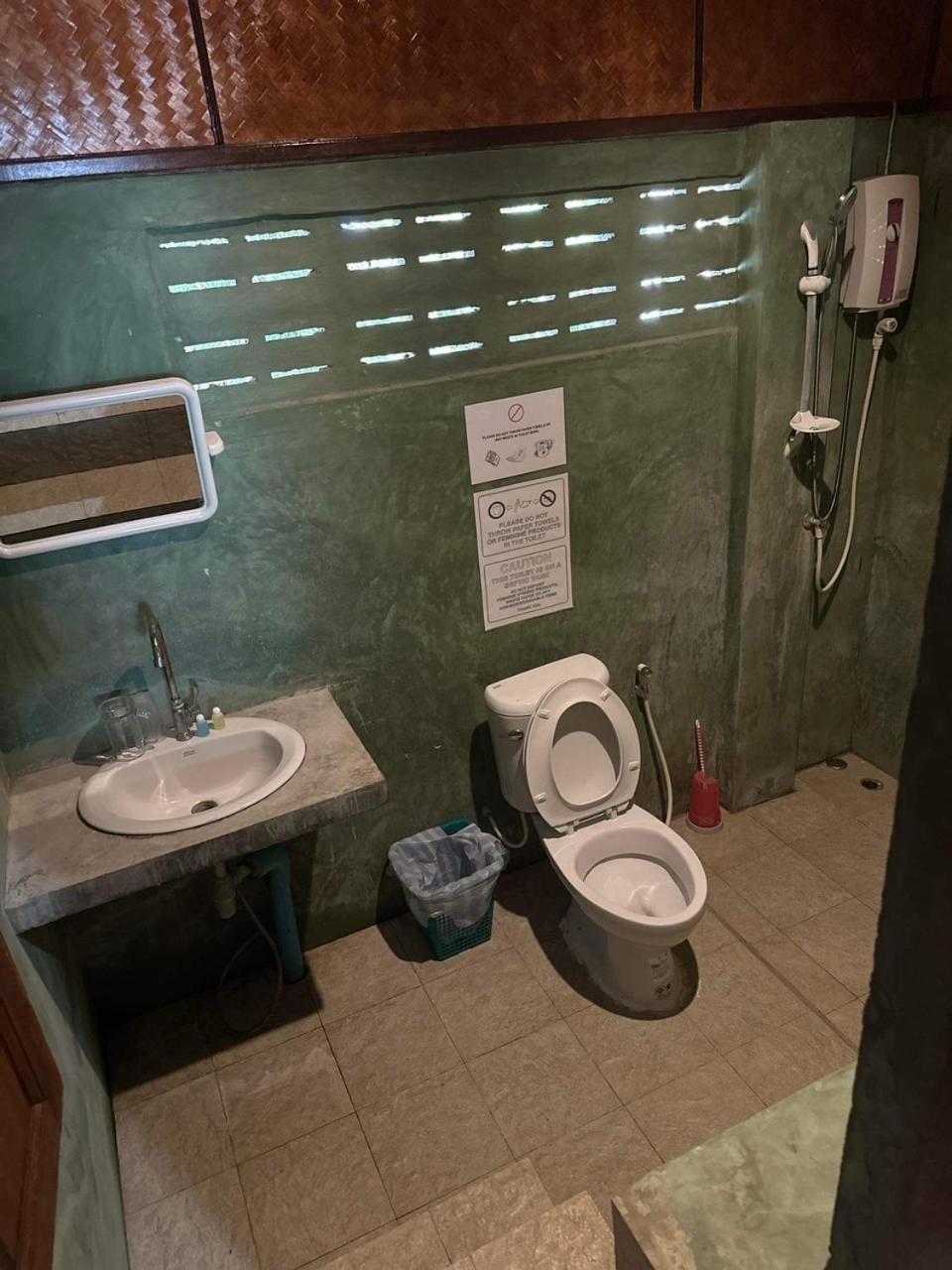 通奈潘海滩 布达拉克撒旅馆酒店 外观 照片
